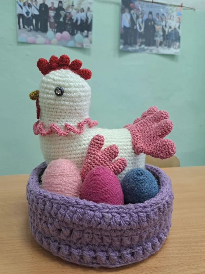 Дополнительное фото 6 к статье: Готовимся к пасхальной выставке в ТЮЗе!