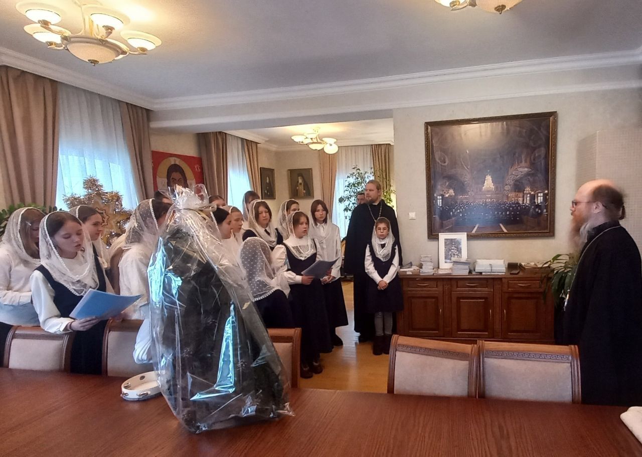 Дополнительное фото 7 к статье: Колядование в Оптиной пустыни