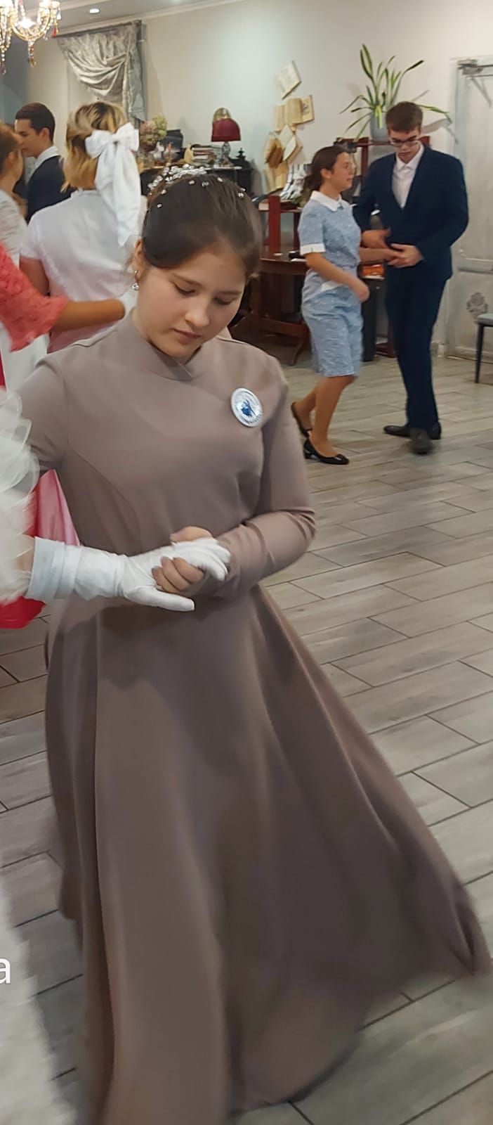 Дополнительное фото 2 к статье: Епархиальный бал ко Дню матери