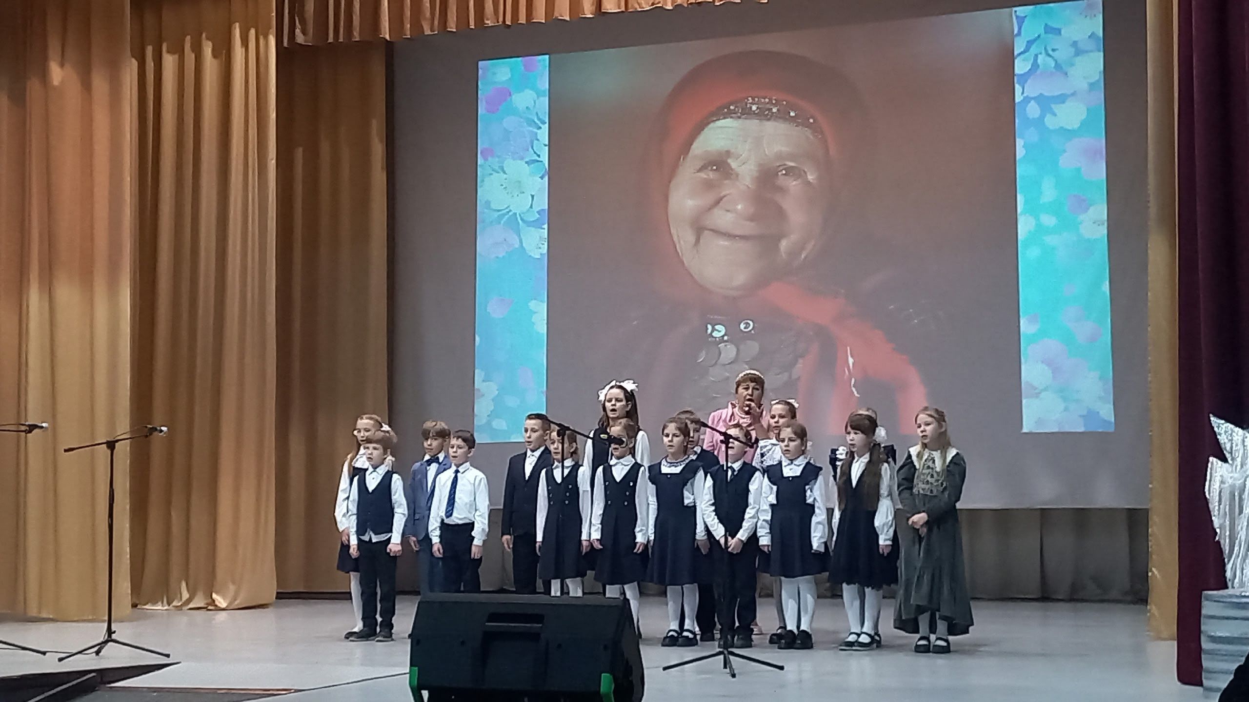 Фото к статье: Епархиальный праздник День матери